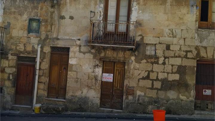Casa singola in Vendita a Mussomeli (CL) VIA S. M.