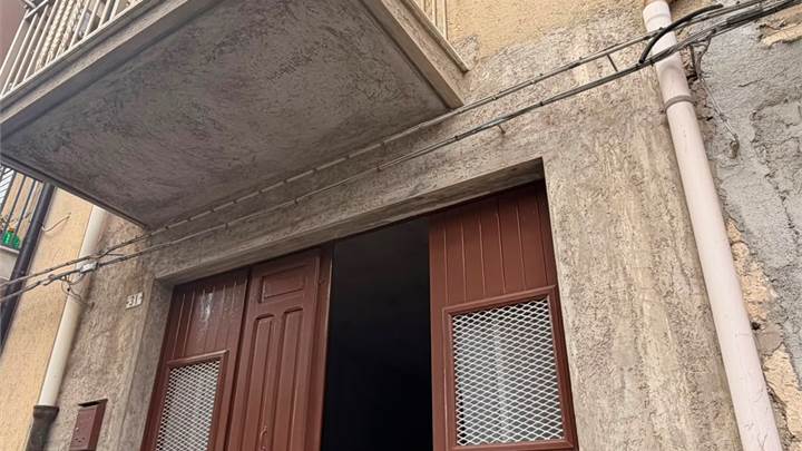 Casa singola in Vendita a Mussomeli (CL) via sacerdote giuseppe sola  31
